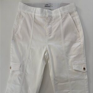 NWT - WHBM outlet High Rise Cropped Cargo Pants in White
